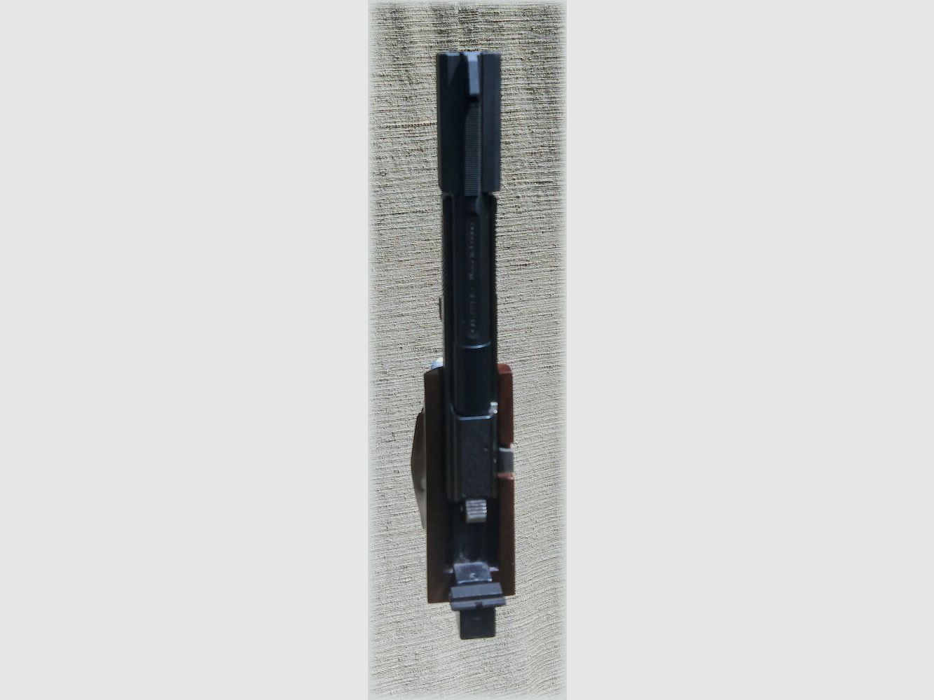 Unique D.E.S. 69
