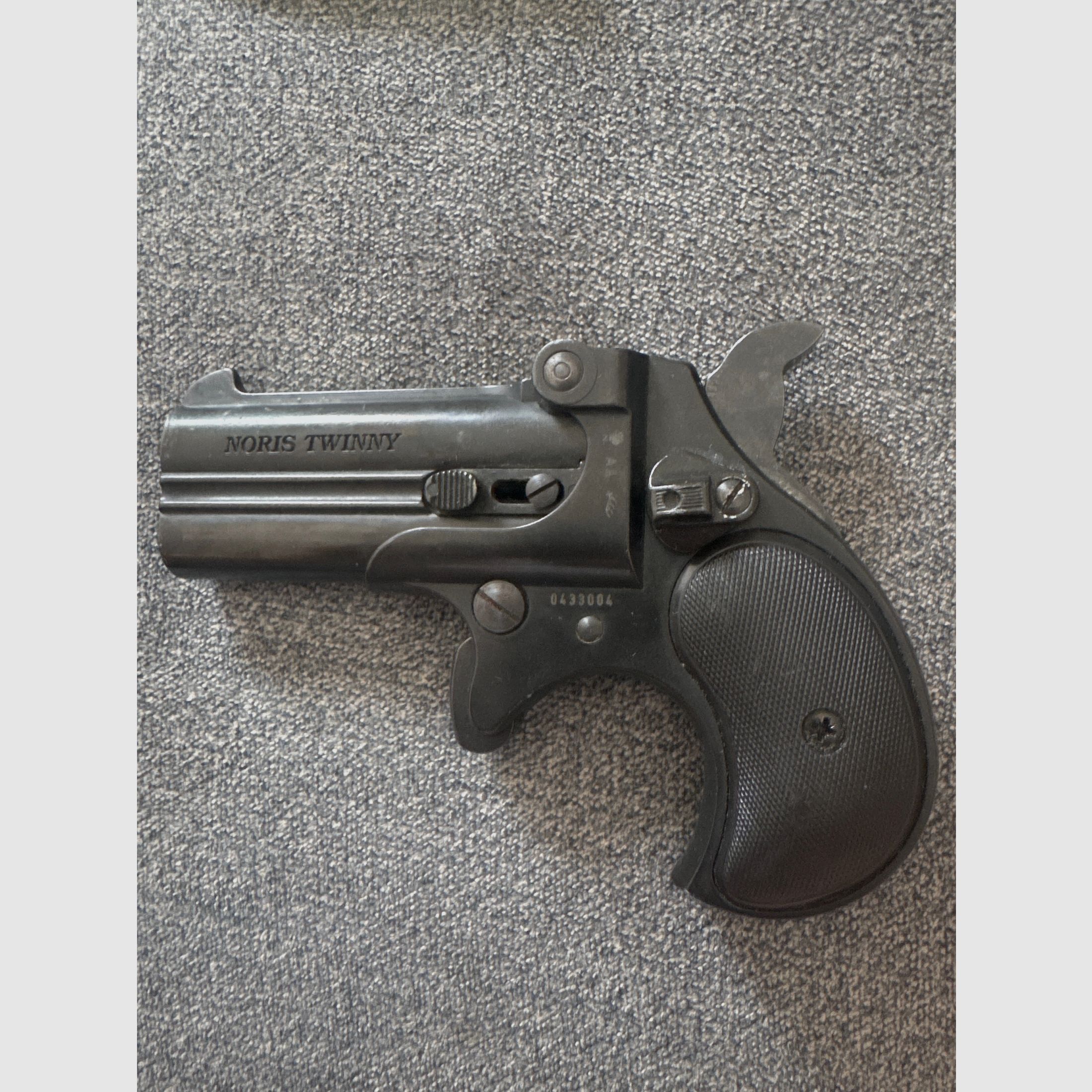Schreckschuss Derringer Noris Twinny 9mm Knall (PTB 599) + accessori & ricevuta