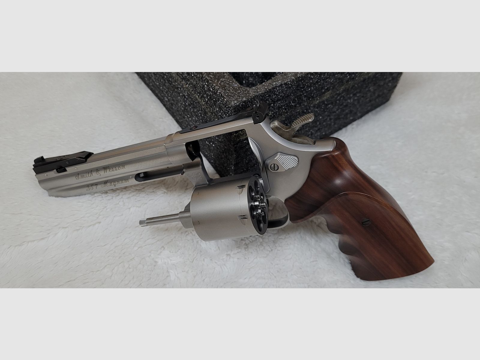 S&W Revolver cal. .357 Magnum