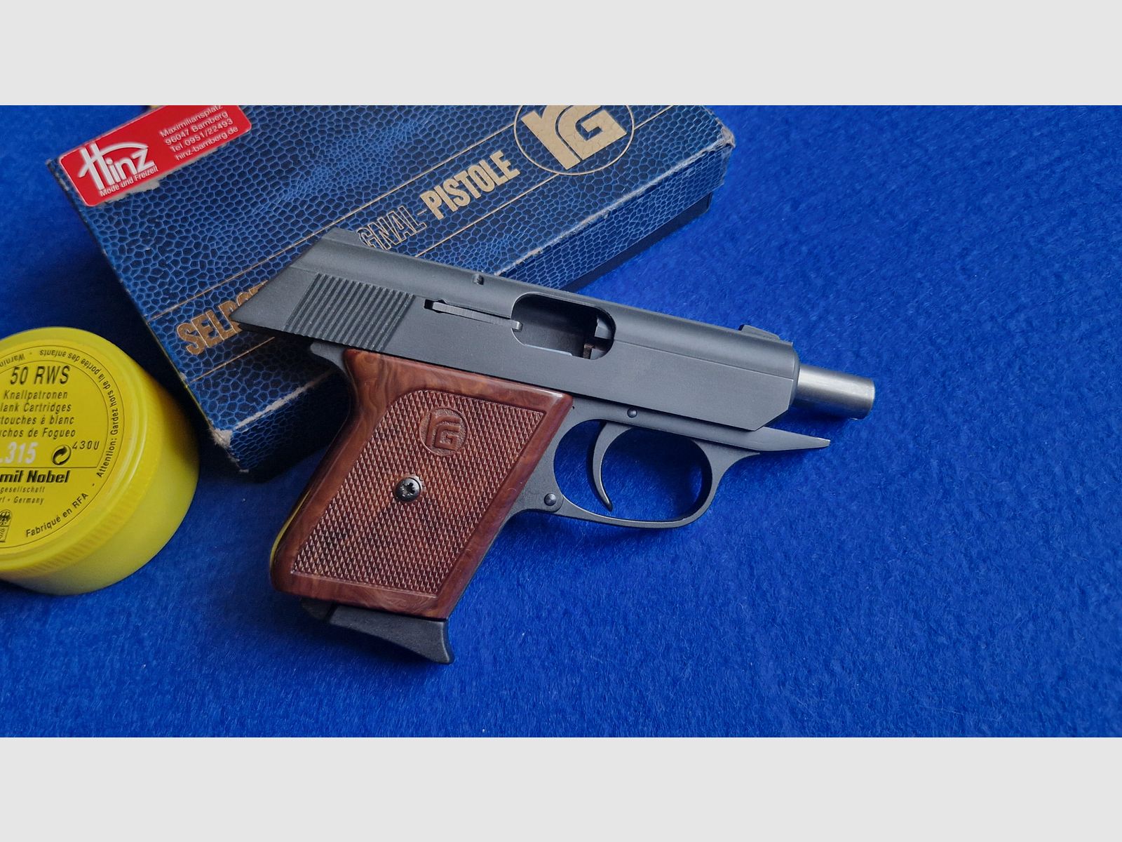 Röhm RG 90 pistol in caliber .315k with a can of blank cartridges ammunition starting shot New Year's Eve