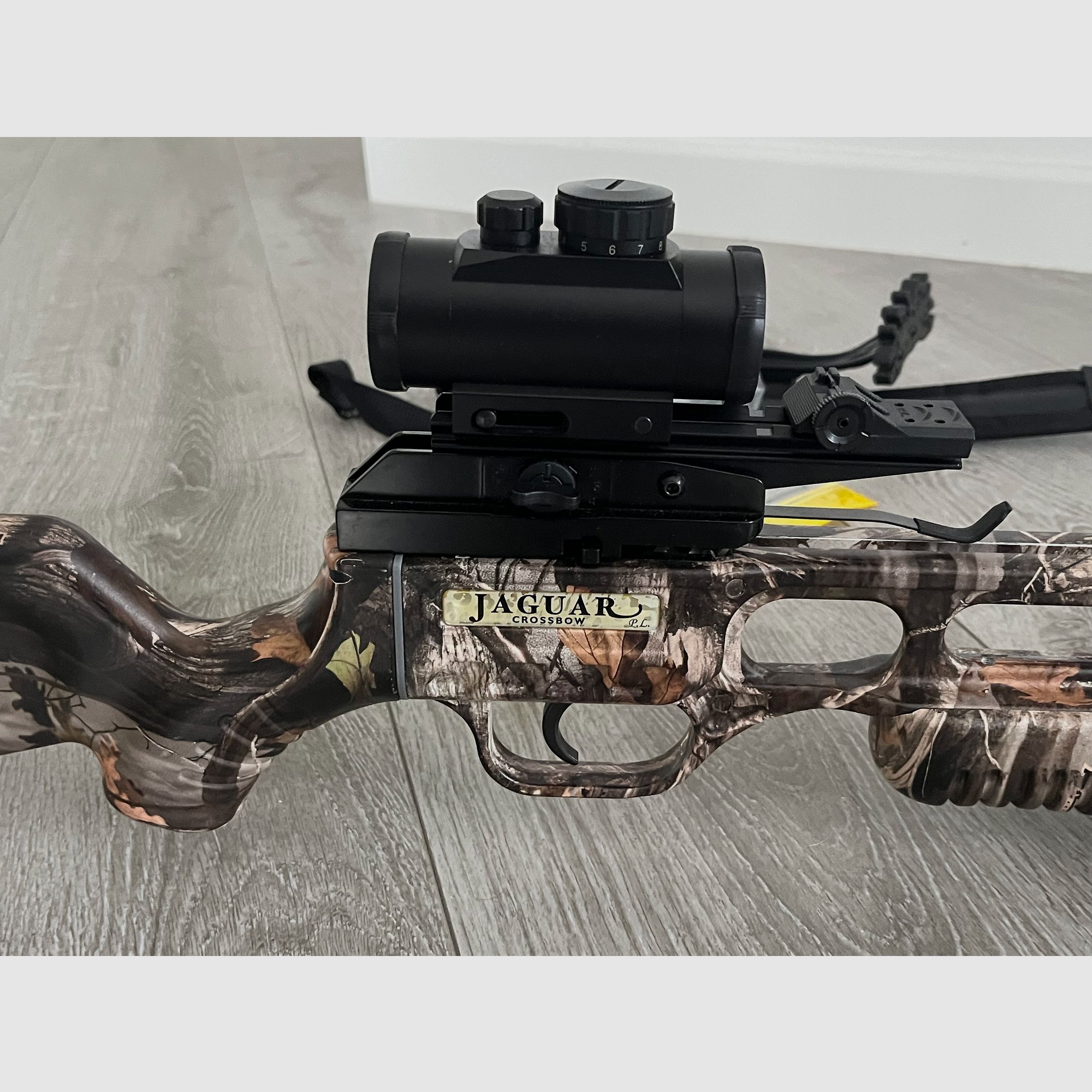 jaguar Armbrust crossbow camo 175 lbs