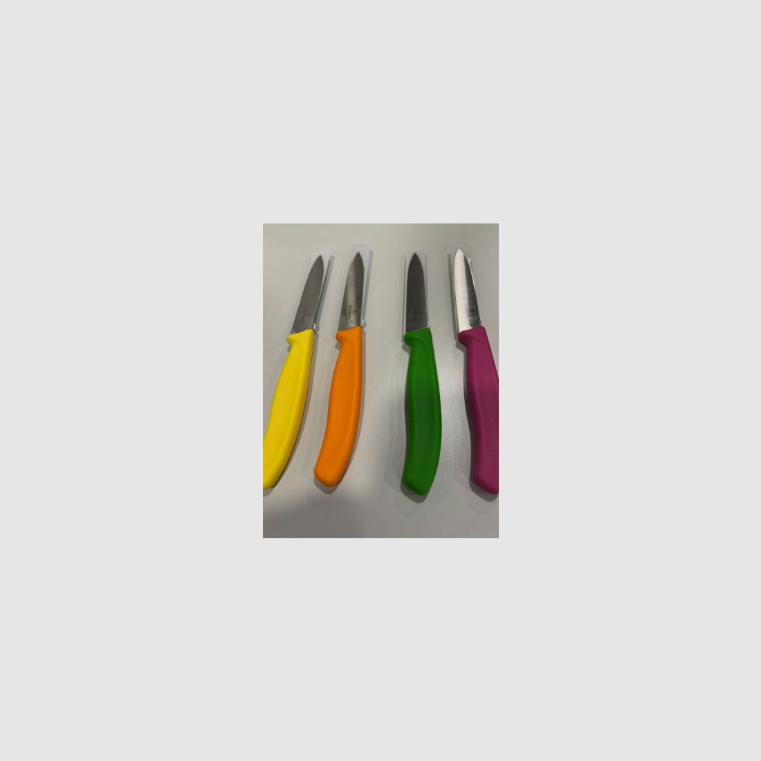 Victorinox Classic 8 cm oranje, afbeelding 1 van 2