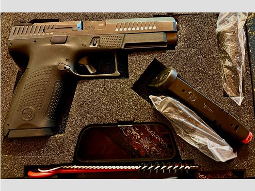 CZ P10 SC 9x19