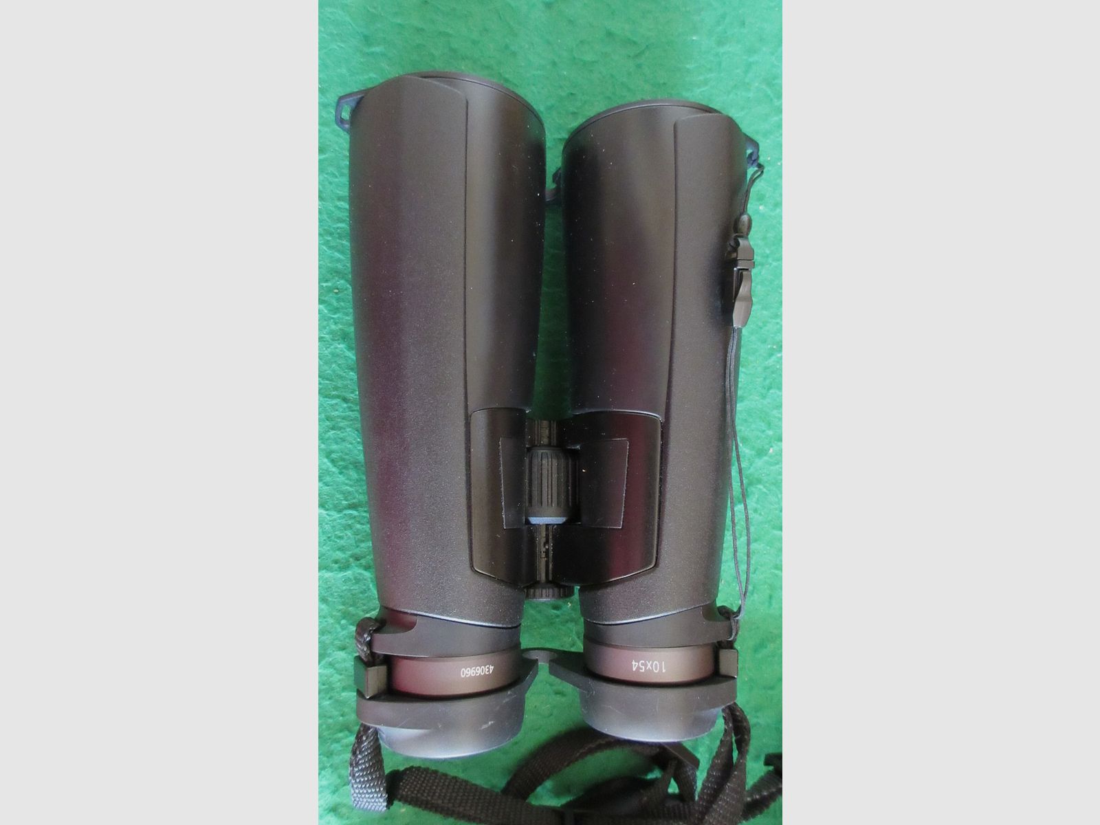 Jumelles Zeiss Victory HT 10x54 pour l'aube et la nuit avec sac d'accessoires et sangle d'origine Zeiss