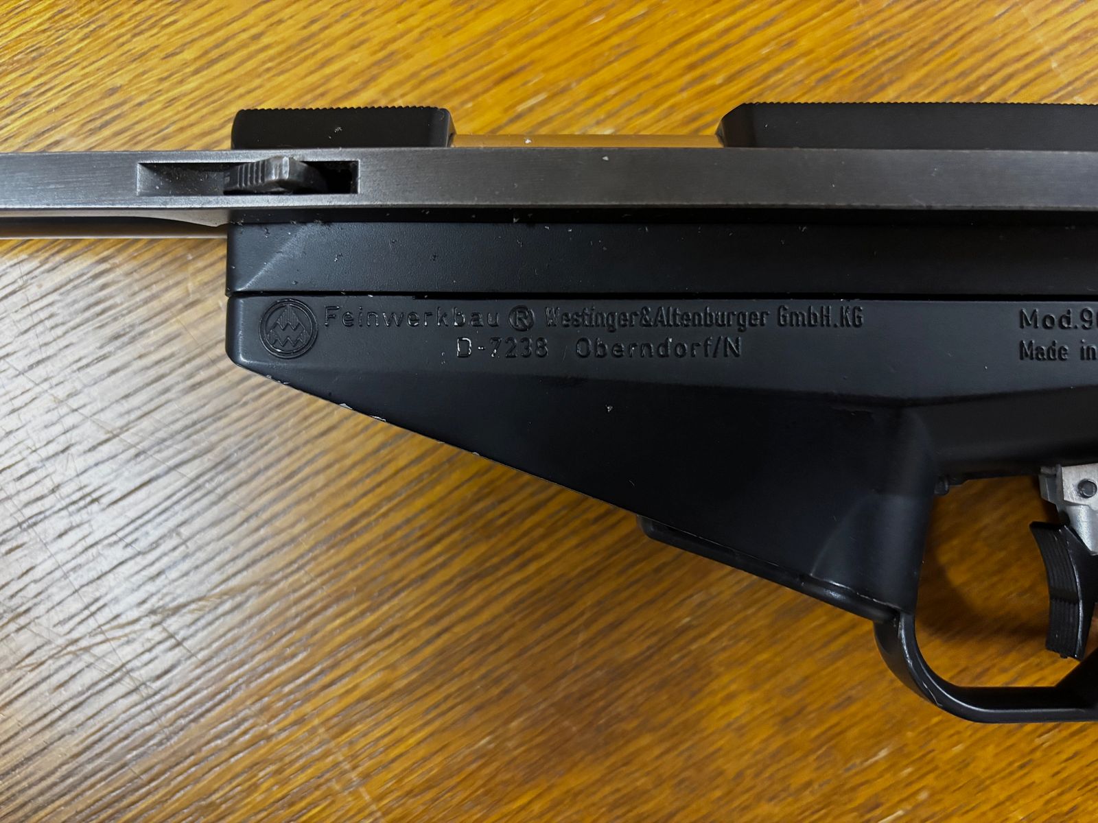 Feinwerkbau air pistol LP90, image 8 of 12