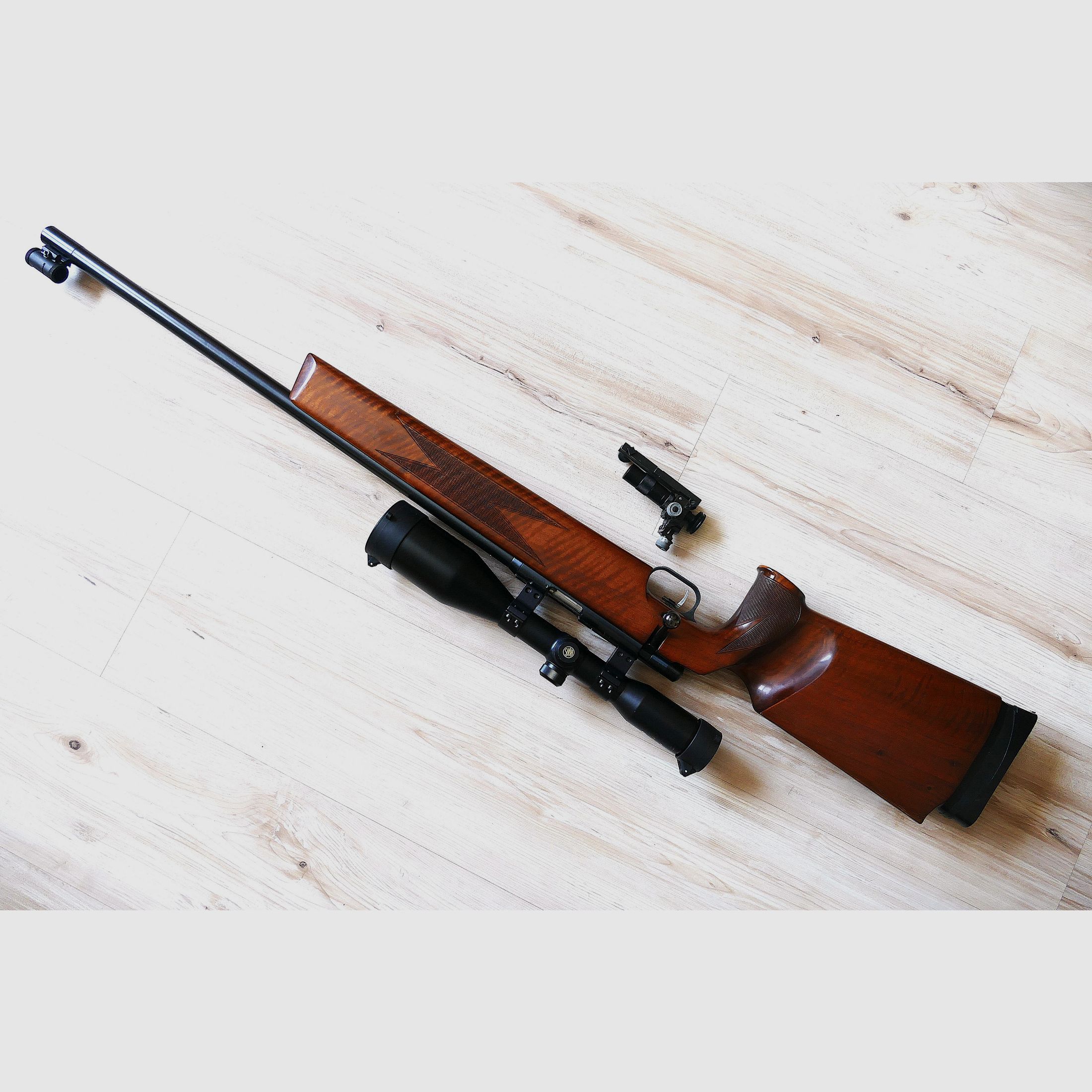   Anschütz – Match 54 Gewehr                im Kaliber .22 (Einzellader)