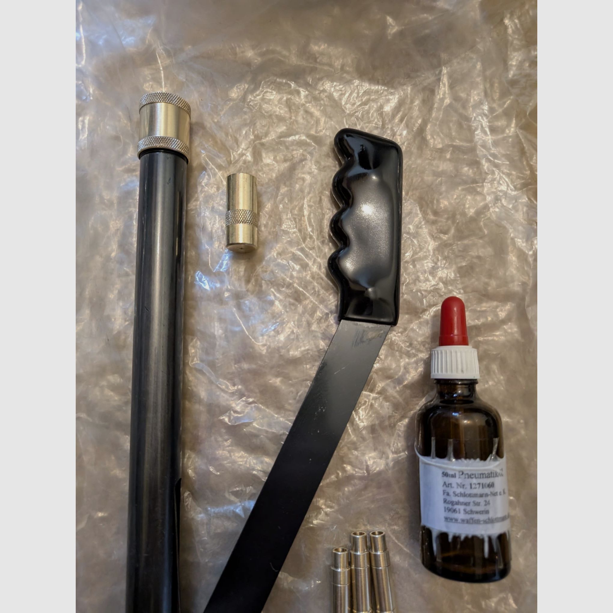 Cartucce a gas per revolver LEP cal. 5,5 mm / .22  6 pezzi + pompa a mano + olio pneumatico SET ad es. per ME Bull Barrel Single Action Army Revolver