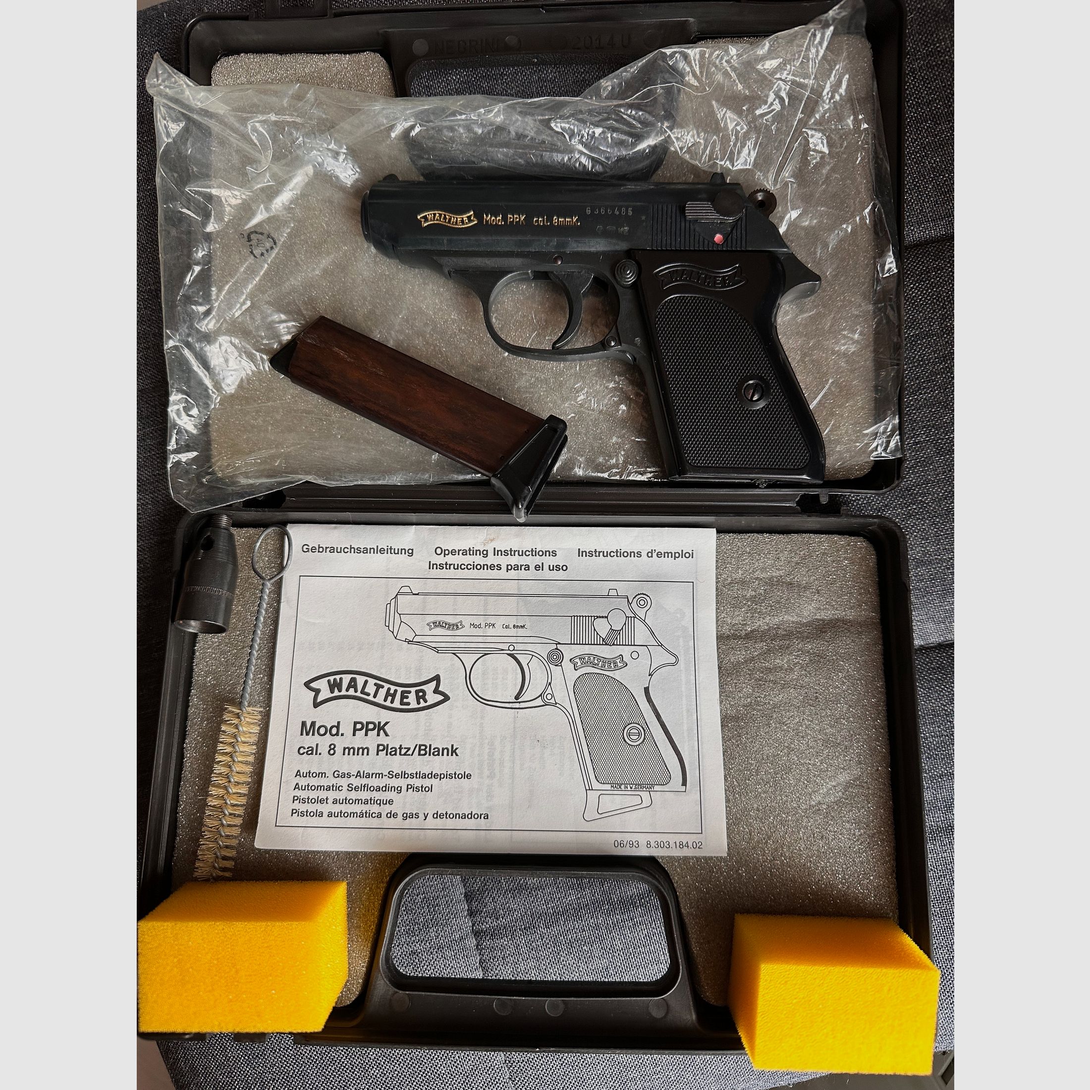 Walther PPK blank firing pistol