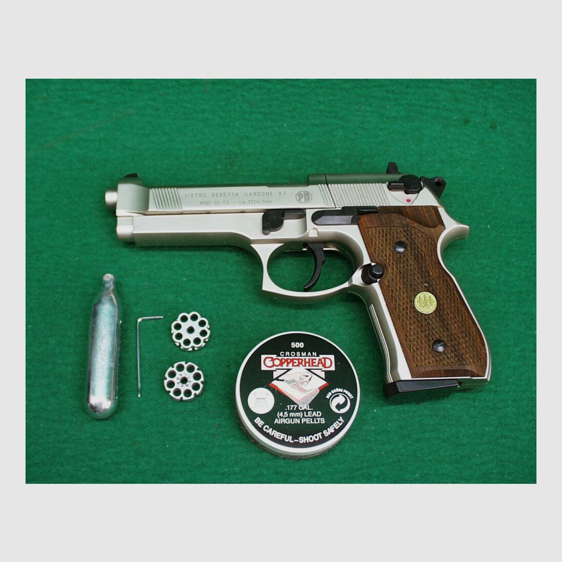 Umarex CO2 Beretta Mod. 92FS, nichel/manico in legno