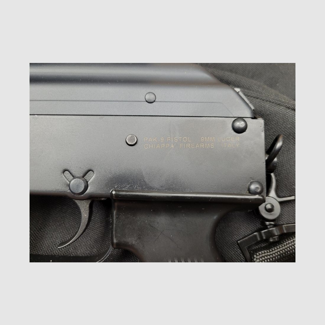 Chiappa PAK9 – 9×19 – 2 magazijnen – Schaftadapter – Geco 2MOA roodpunt – Perfecte PCC voor de stand. Nieuw!, afbeelding 8 van 19