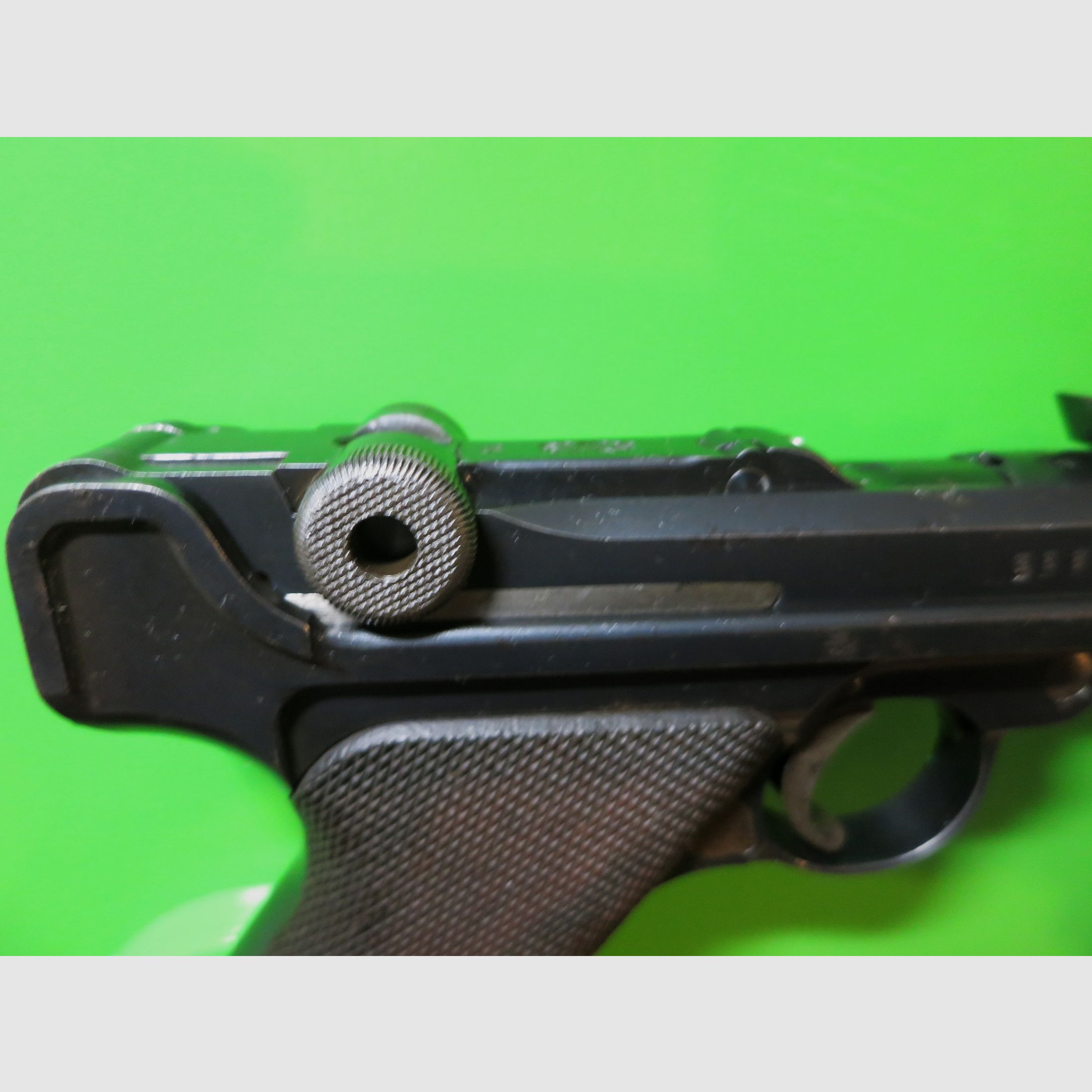 Deutsche Waffen- und Munitionsfabriken (DWM) 1915 , lange Pistole 08 P08, Ari P08 (Artillerie), 9 mm Luger     #61-