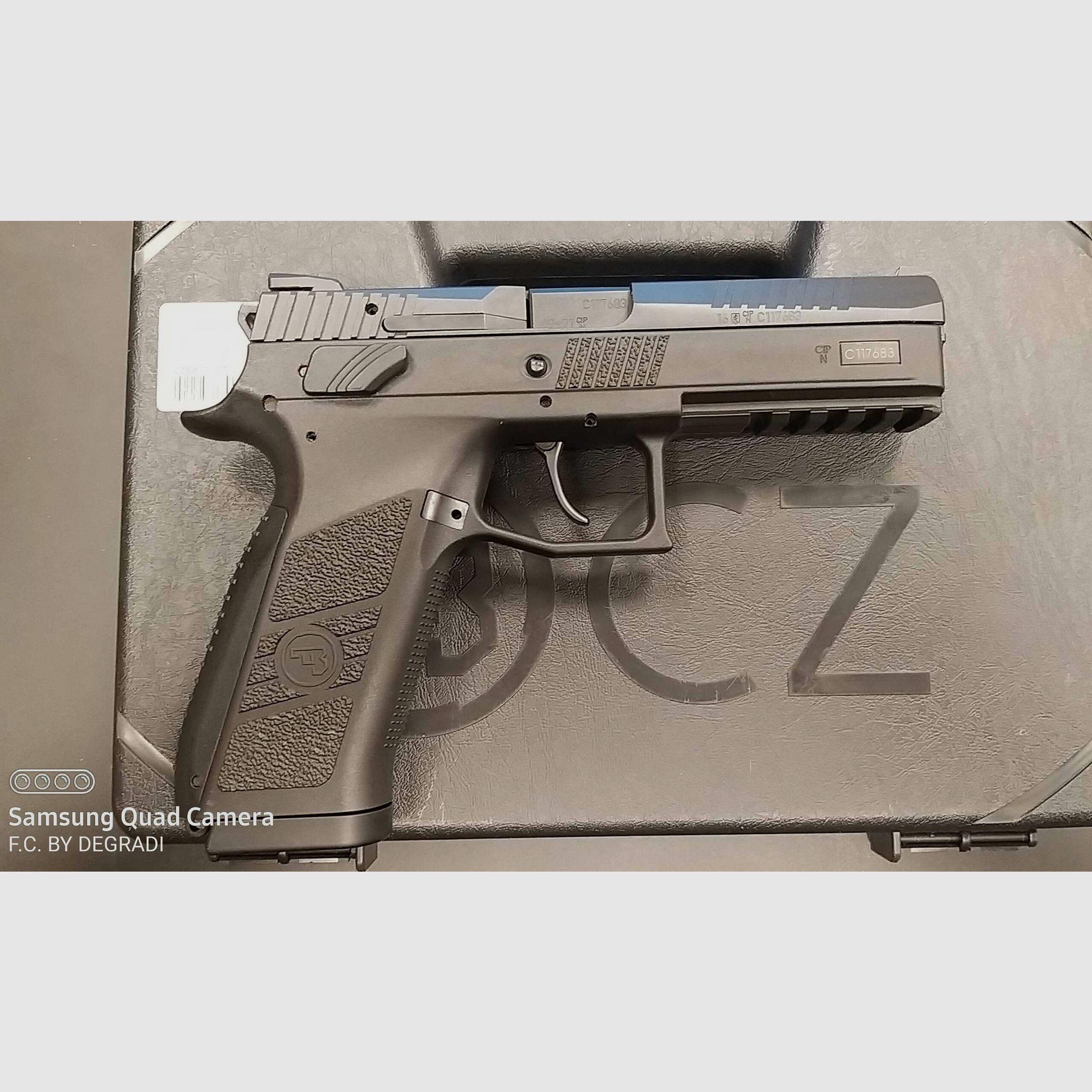 CZ MODELLO P-09 9X21, image 2 sur 3