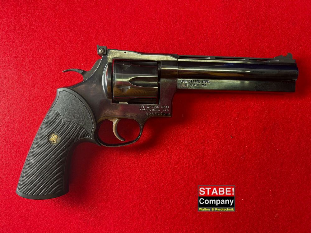 Dan Wesson .44