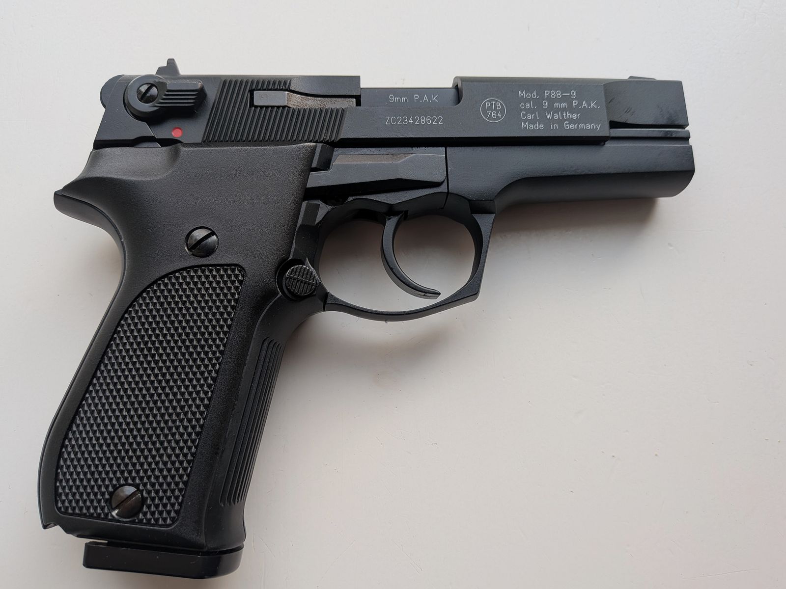 Walther P88 Compact ( P 88 ) Pistolet à blanc 9mm P.A.K++ NEUF++