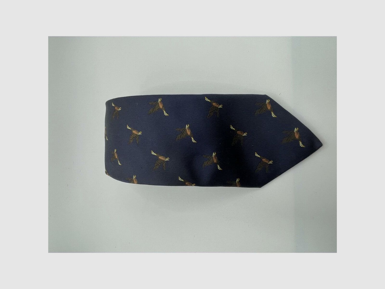 Robert Keyte Krawat 100% jedwab niebieski motyw kaczka