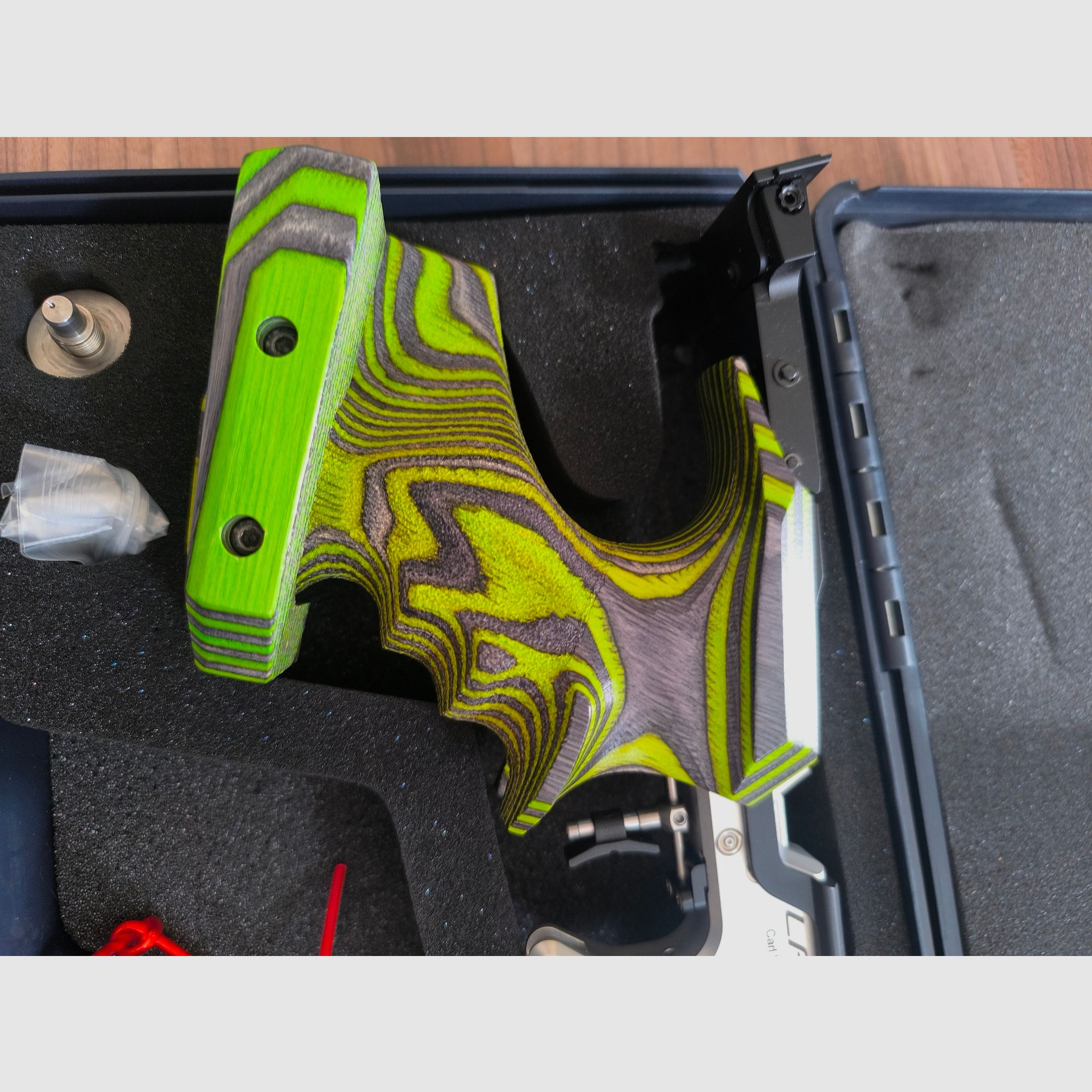 <p>Carabine à air comprimé Walther LP 400 Carbon</p>