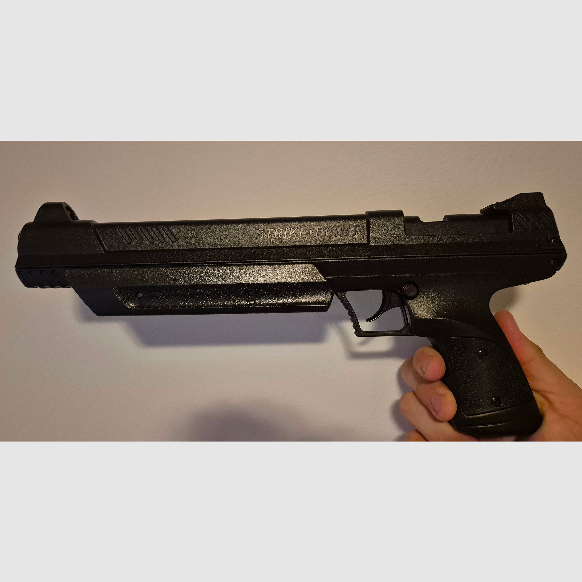 UX Strike Point pump Luftpistole