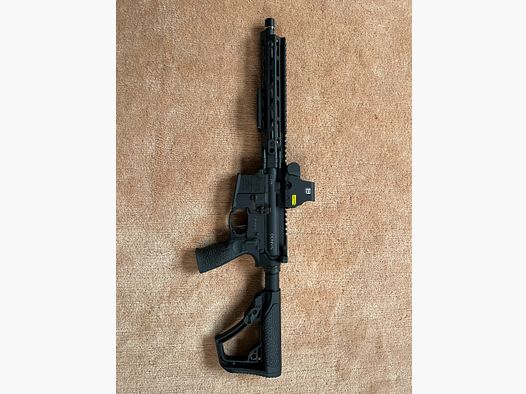 Daniel Defense DDM4V7S Full Equipment