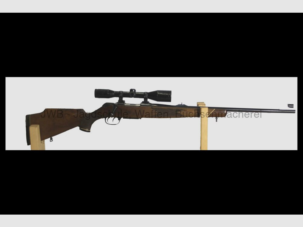 Fucile a ripetizione Krico con montaggio girevole e cannocchiale Zeiss .243Win