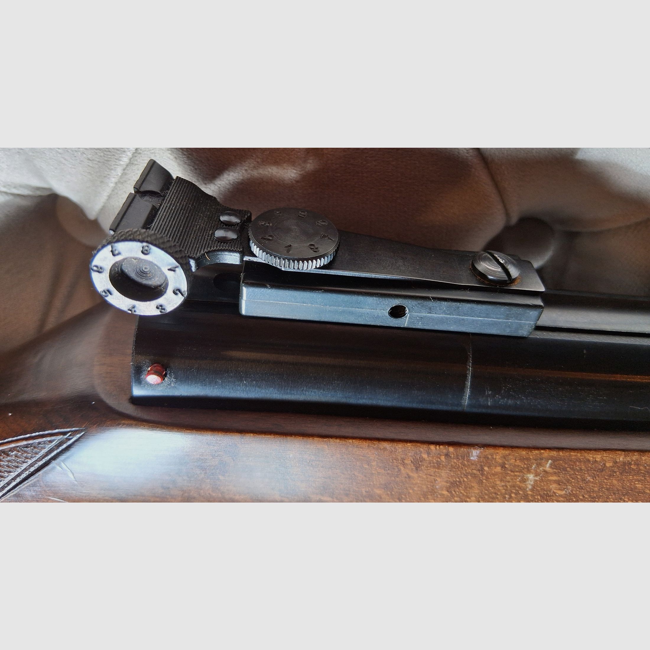 Luftgewehr Weihrauch HW 77 - das Unterhebelspanner-Druckluftgewehr HW77 für Profischützen Weitschussgewehr sehr stark mit F-Zeichen Frei ab 18 Kaliber 4.5mm 0.177
