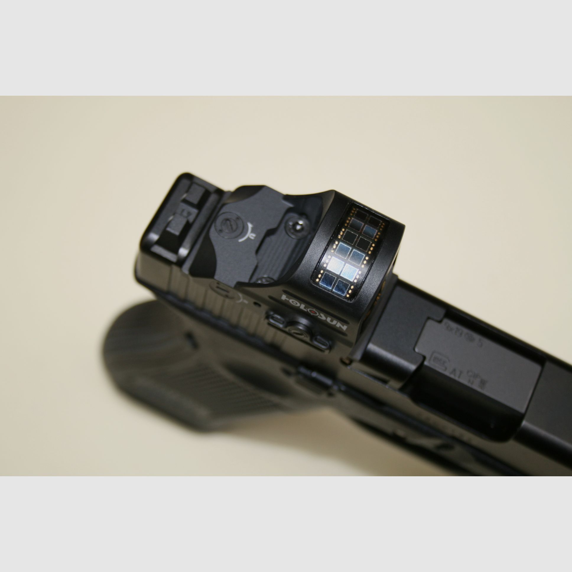 PACK SFO Glock 17 MOS/gewinde + Rotpunktvisier + Schalldämpfer + Kombi Lampe/Laser, Bild 5 von 8