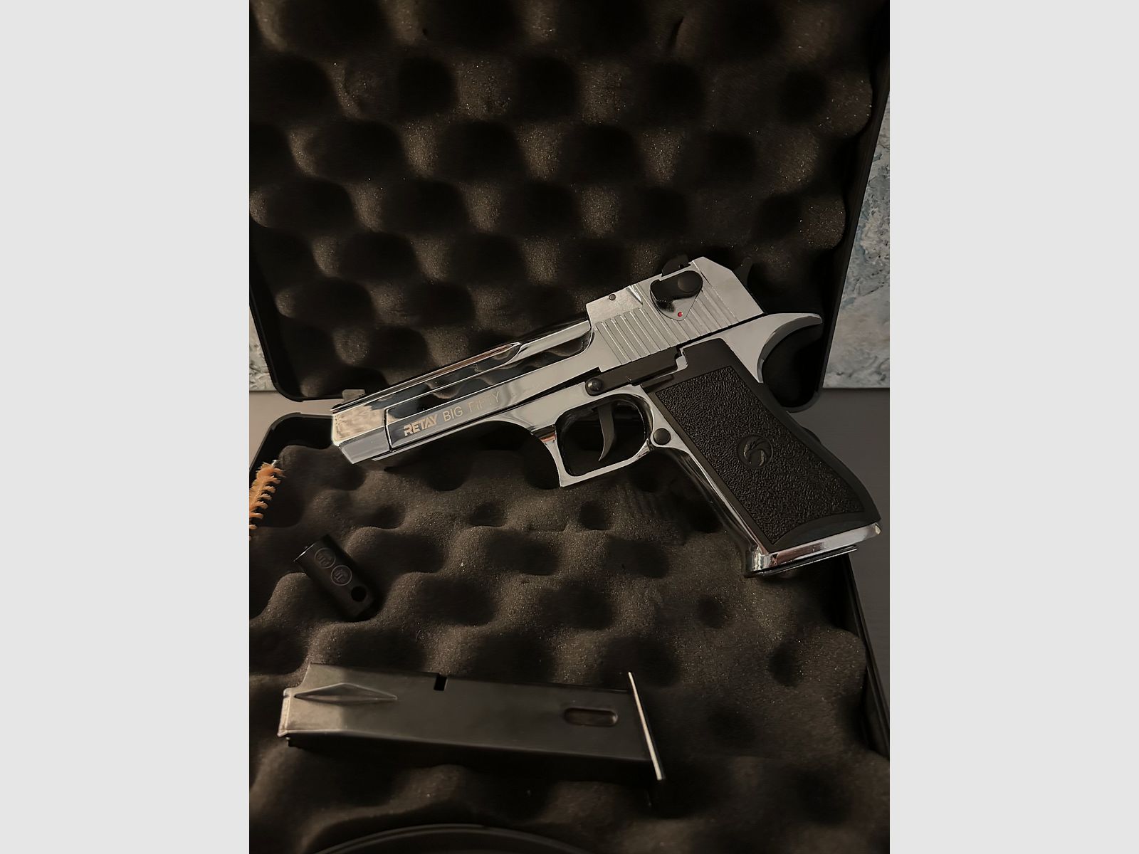 Retay Big Fifty Chrom NEW + spare magazine
