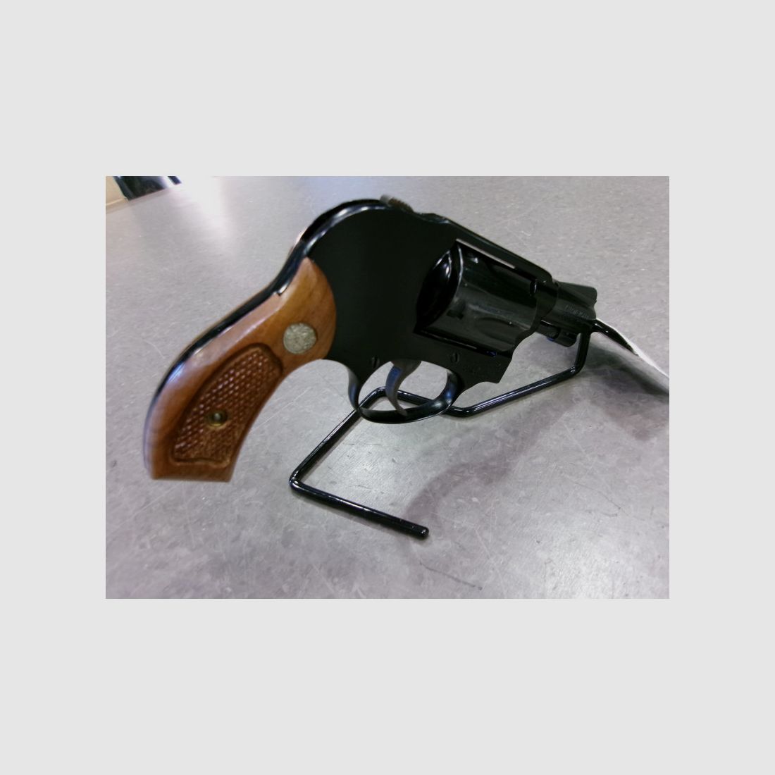 S&W 38 AIRWEIGHT .38 SPL used, image 4 of 7