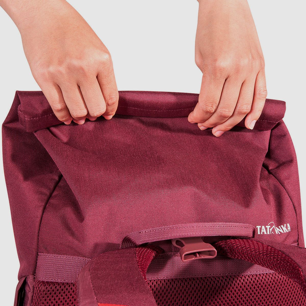 TATONKA Grip Rolltop Pack S Bordeaux Red 2