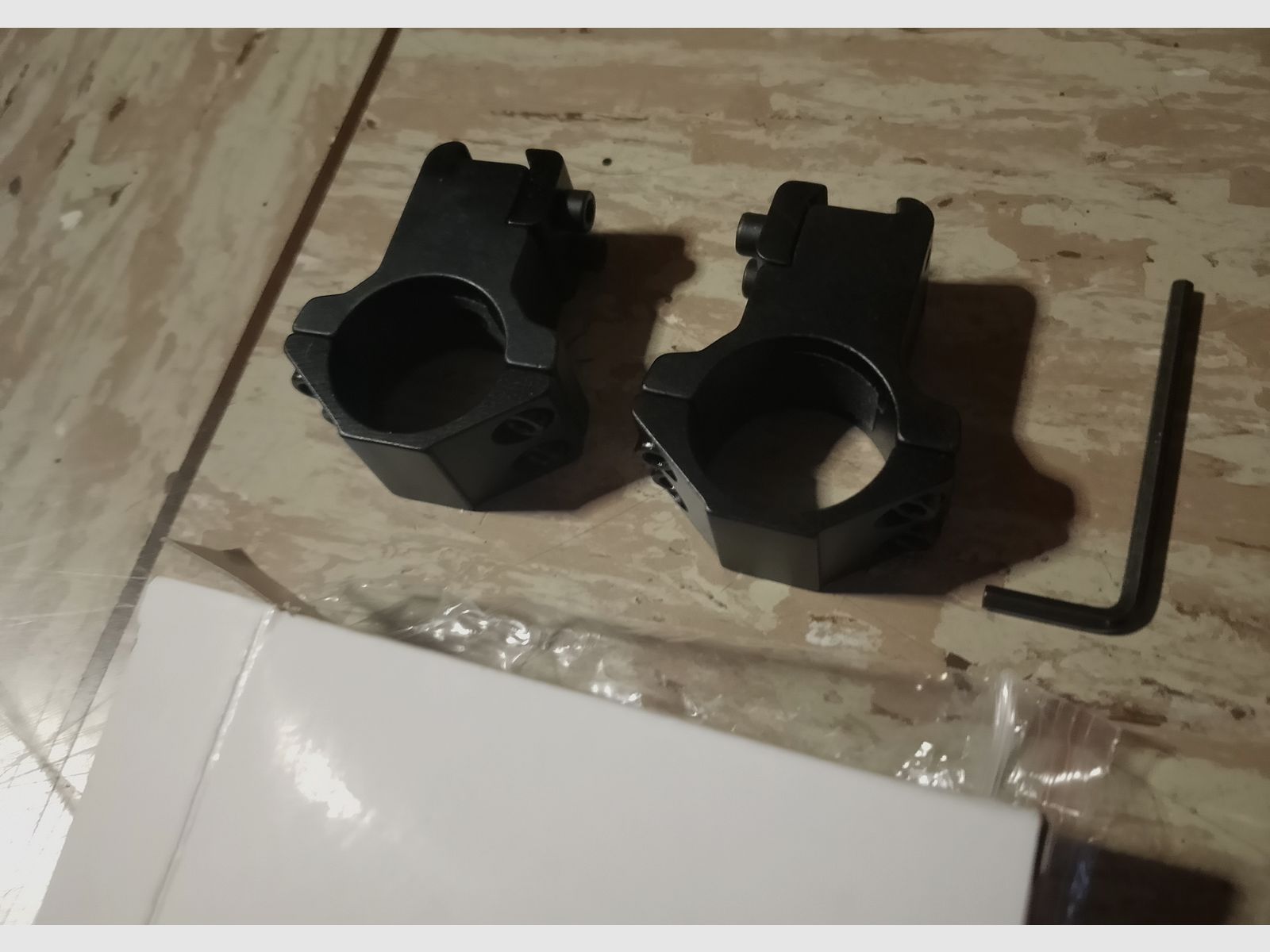 Nowe czarne pierścienie montażowe do celownika, adapter na szynę 11mm Picatinny, średnica 25mm