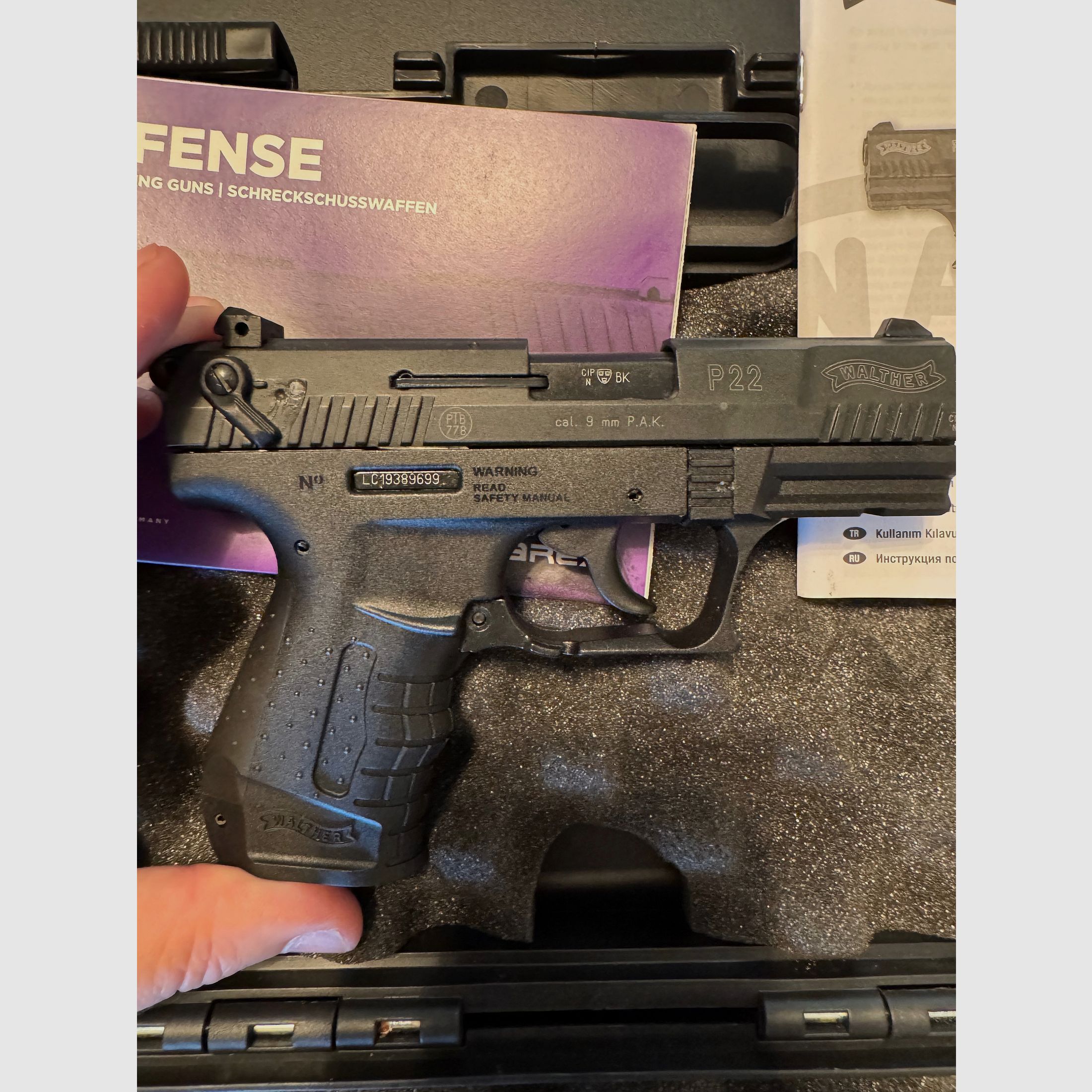 Walther P22 Gas-Signal cal. 9mm P.A.K.
