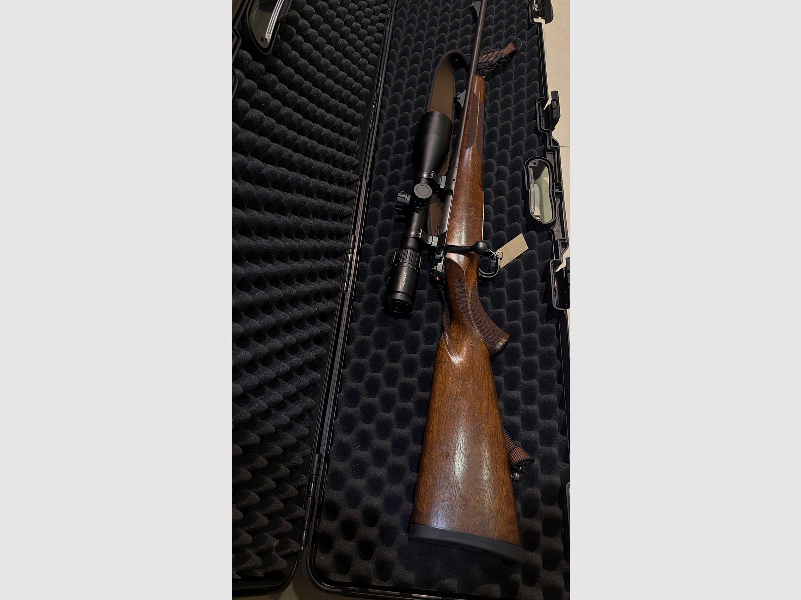 Sztucer Mauser M12 kal. .30-06 z lunetą Minox ZX5 3-15x56 oraz kufrem Mauser #K10/26, zdjęcie 5 z 7