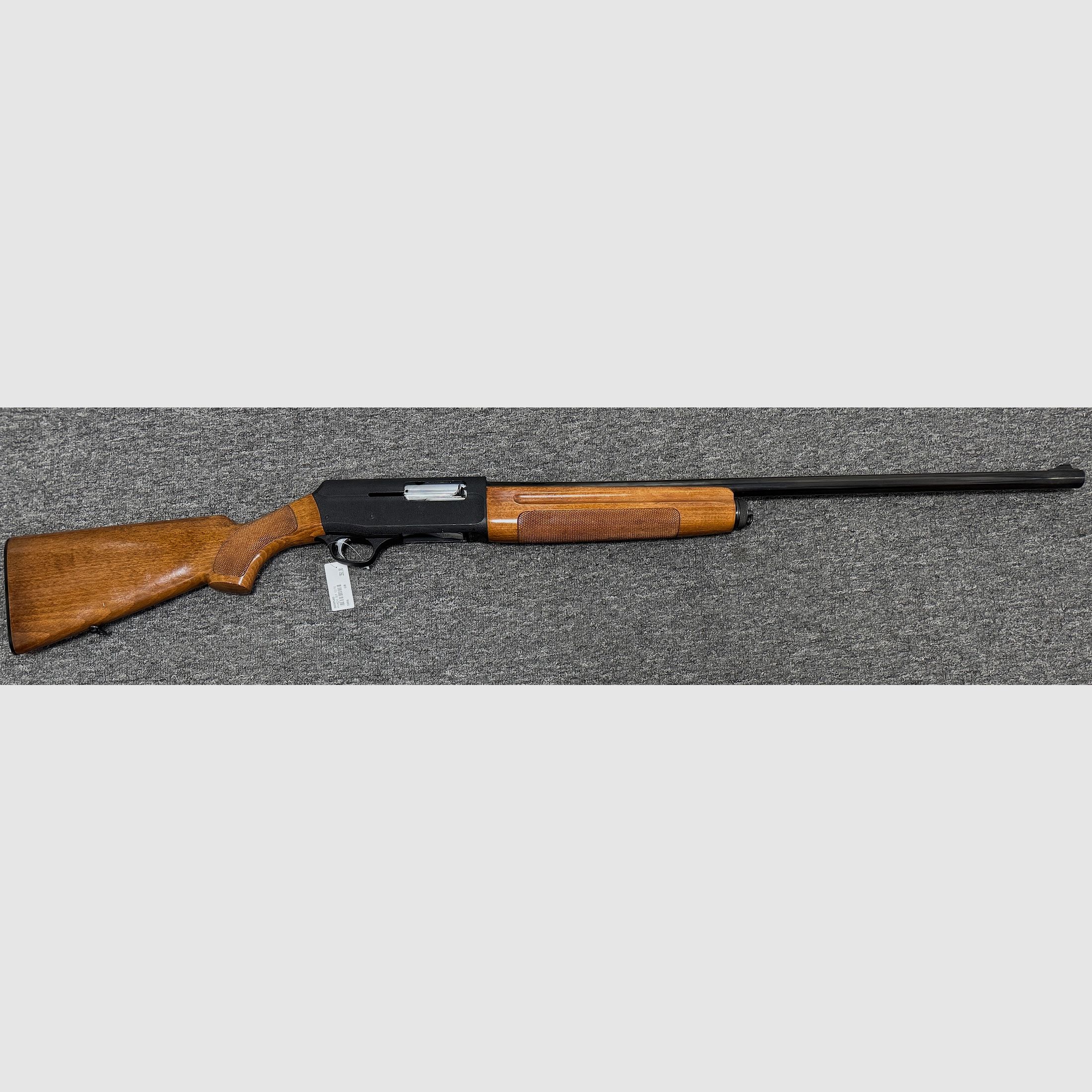 Franchi zelfladende shotgun 12/70