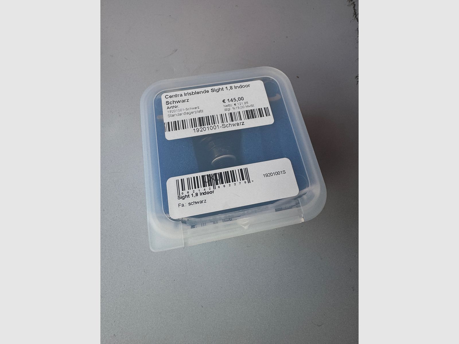 Central iris diaphragm view 1.8 inside black