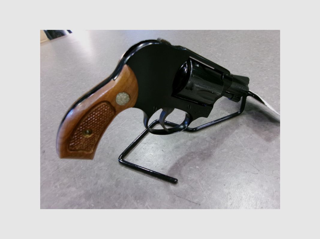 S&W 38 AIRWEIGHT .38 SPL used, image 4 of 7