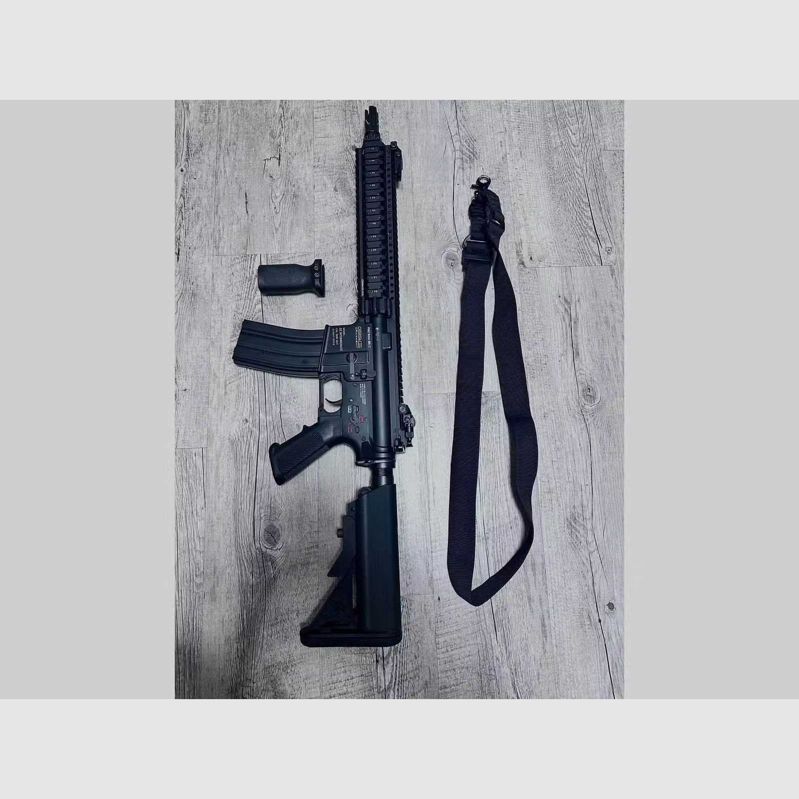 Airsoft rifle