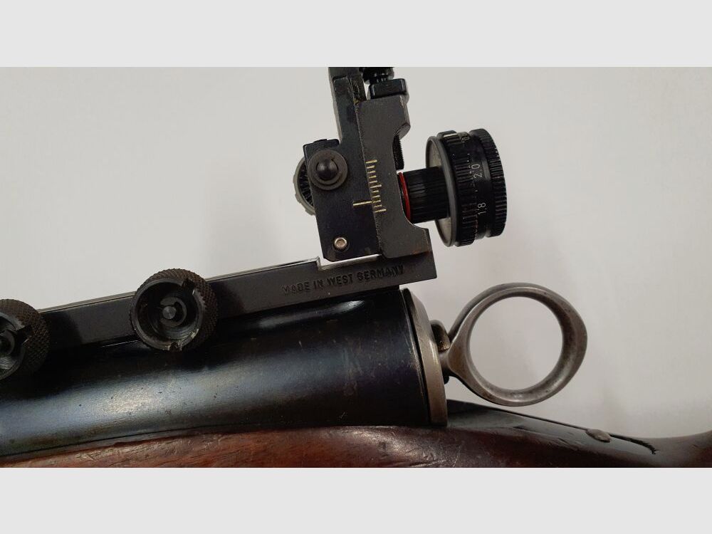 Fabryka broni w Bernie Karabin piechoty Długi karabin IG96-11 W tym diopter i celownik precyzyjny