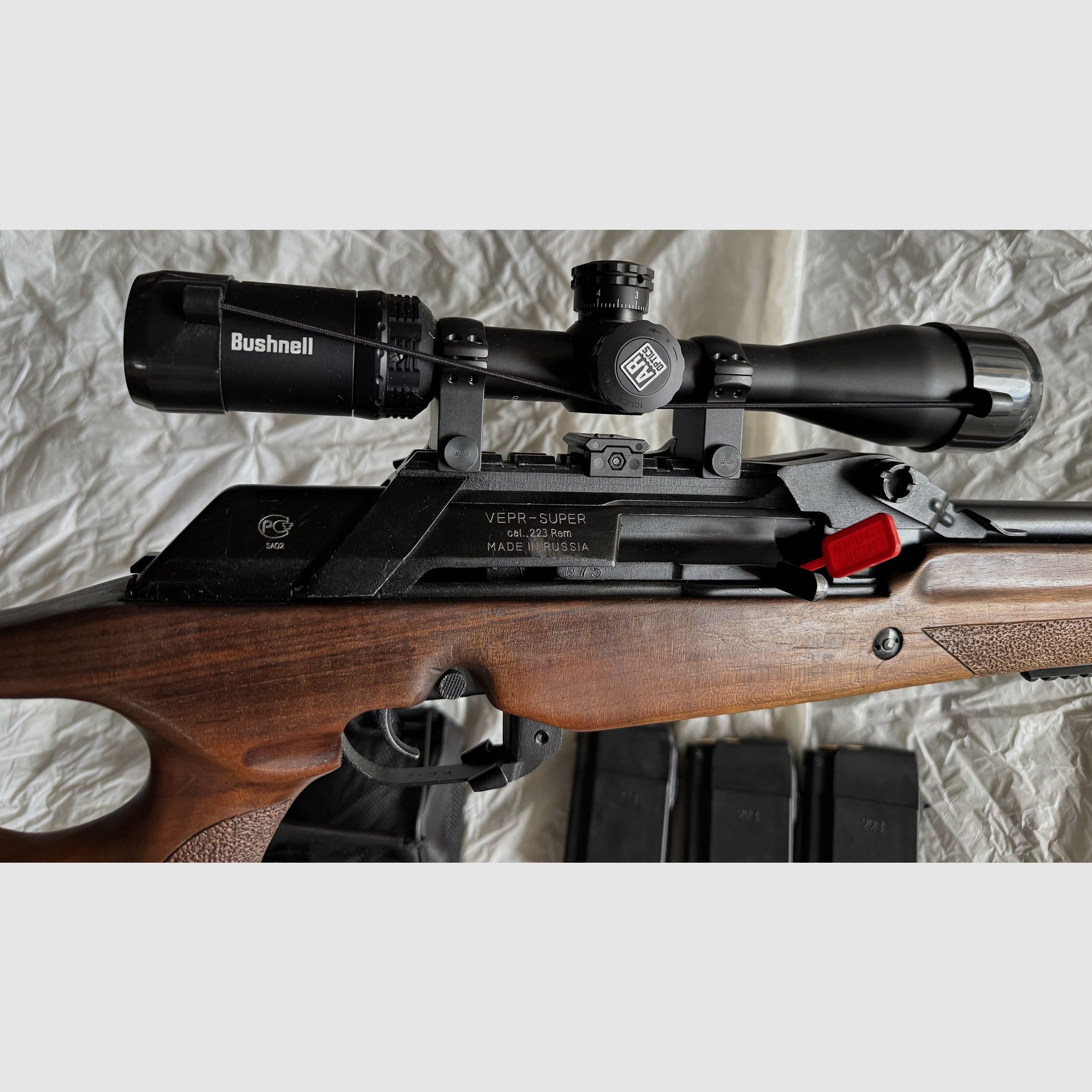 MOLOT Vepr .223 //  Halbautomat mit Lochschaft