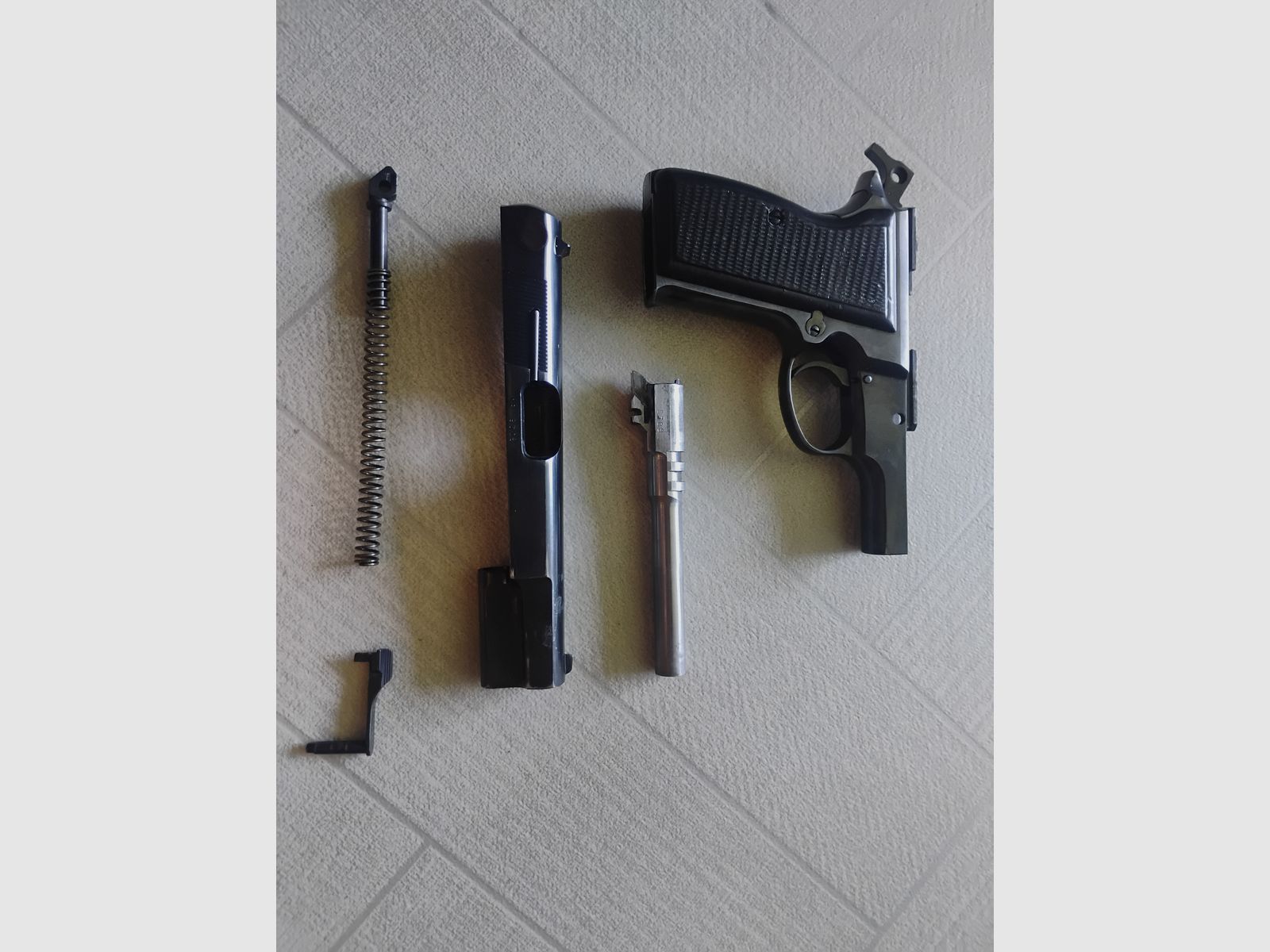 9mm pistool FEG Boedapest