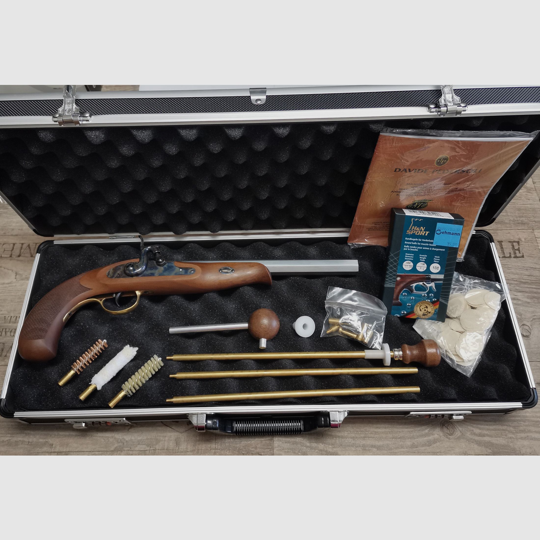 Davide Pedersoli Ensemble complet Pistolet à percussion arrière Continental Target Calibre .45