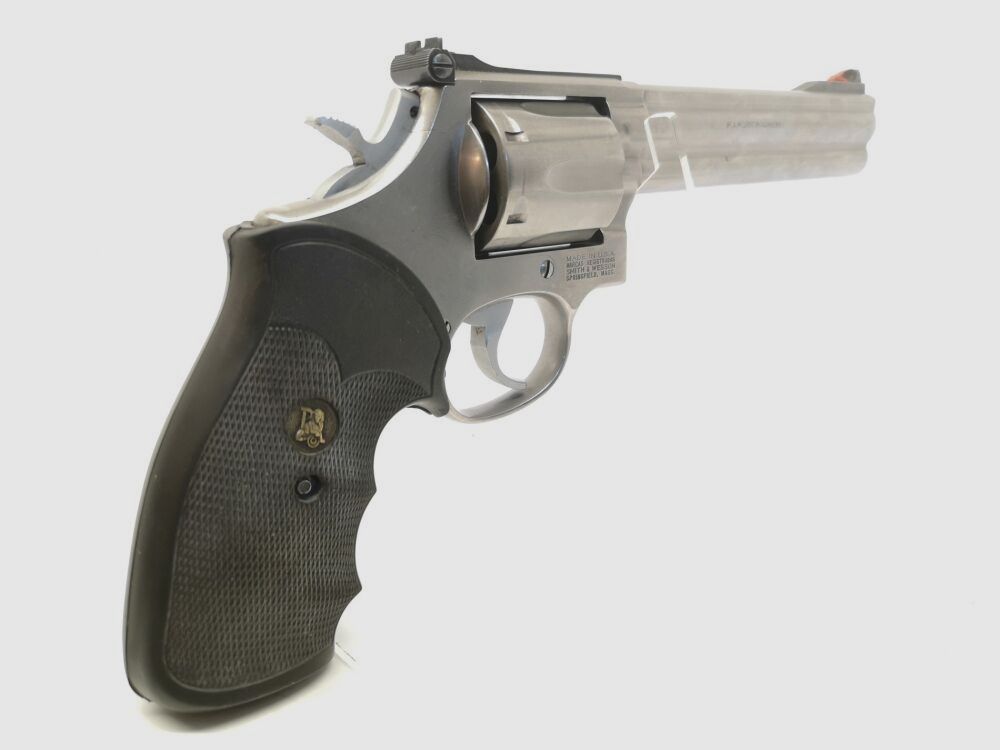 Smith & Wesson	 686-3