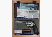 Smith & Wesson, USA 617-1