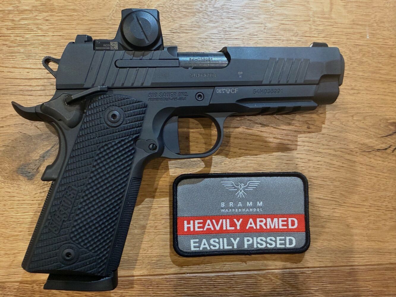 SIG SAUER 1911 X-Carry inkl. ROMEO-X Compact .45 ACP - Selbstladepistole