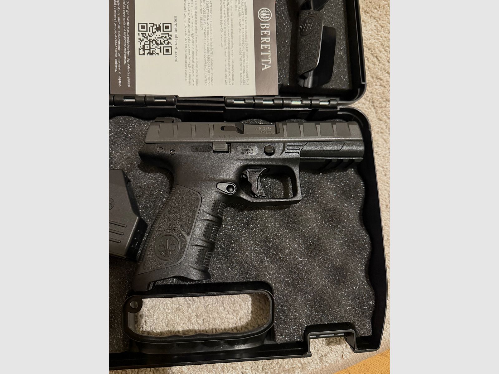 Beretta APX 9x19 Pistole wie NEU 9mm Luger