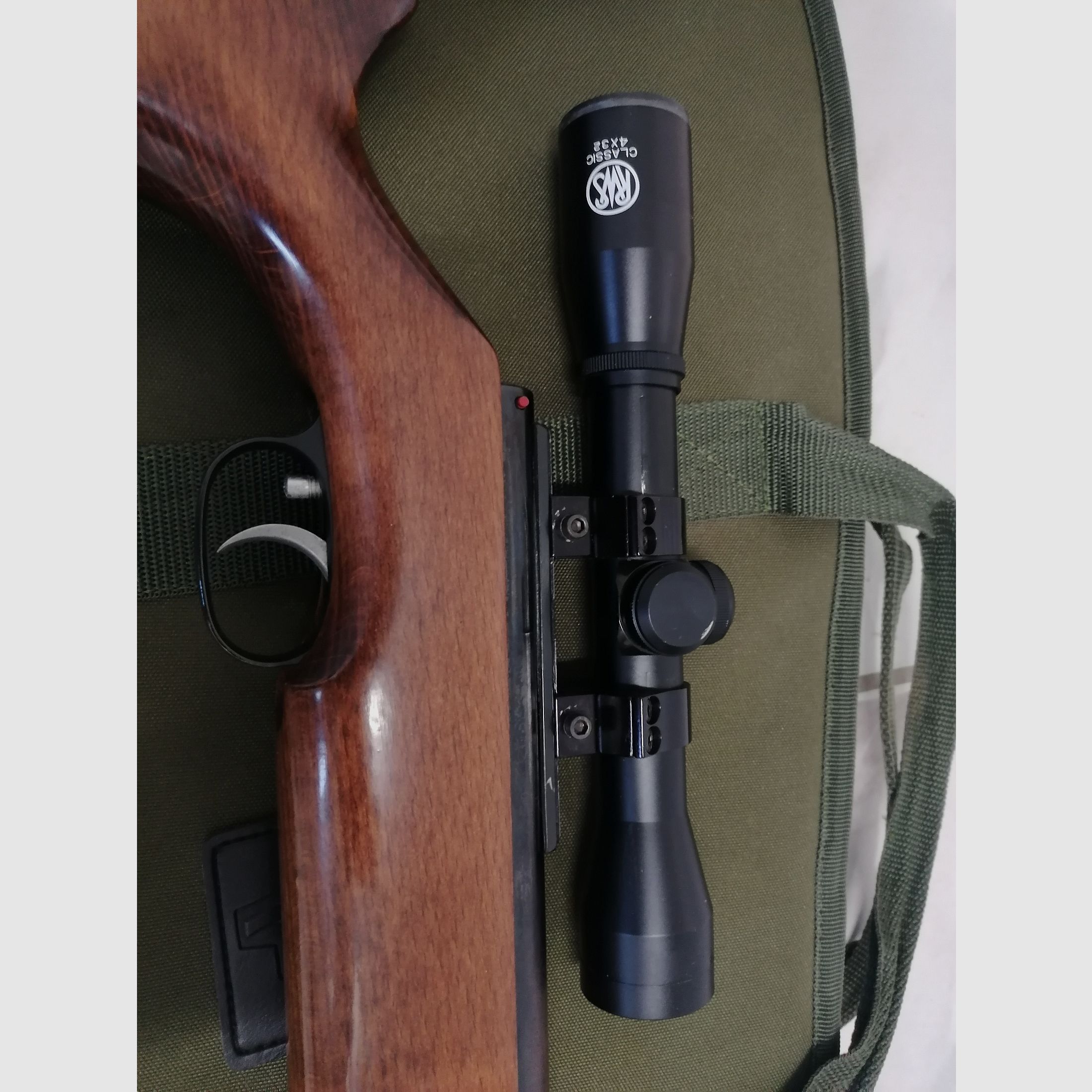 Karabinek pneumatyczny Weihrauch HW85. 5.5mm