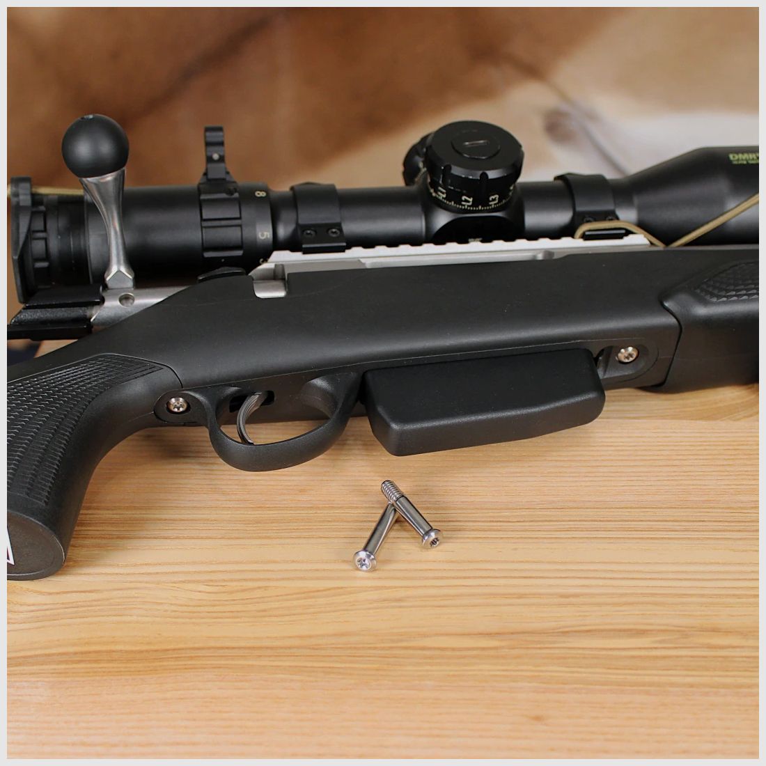 Tikka/Sako system screws made of titanium