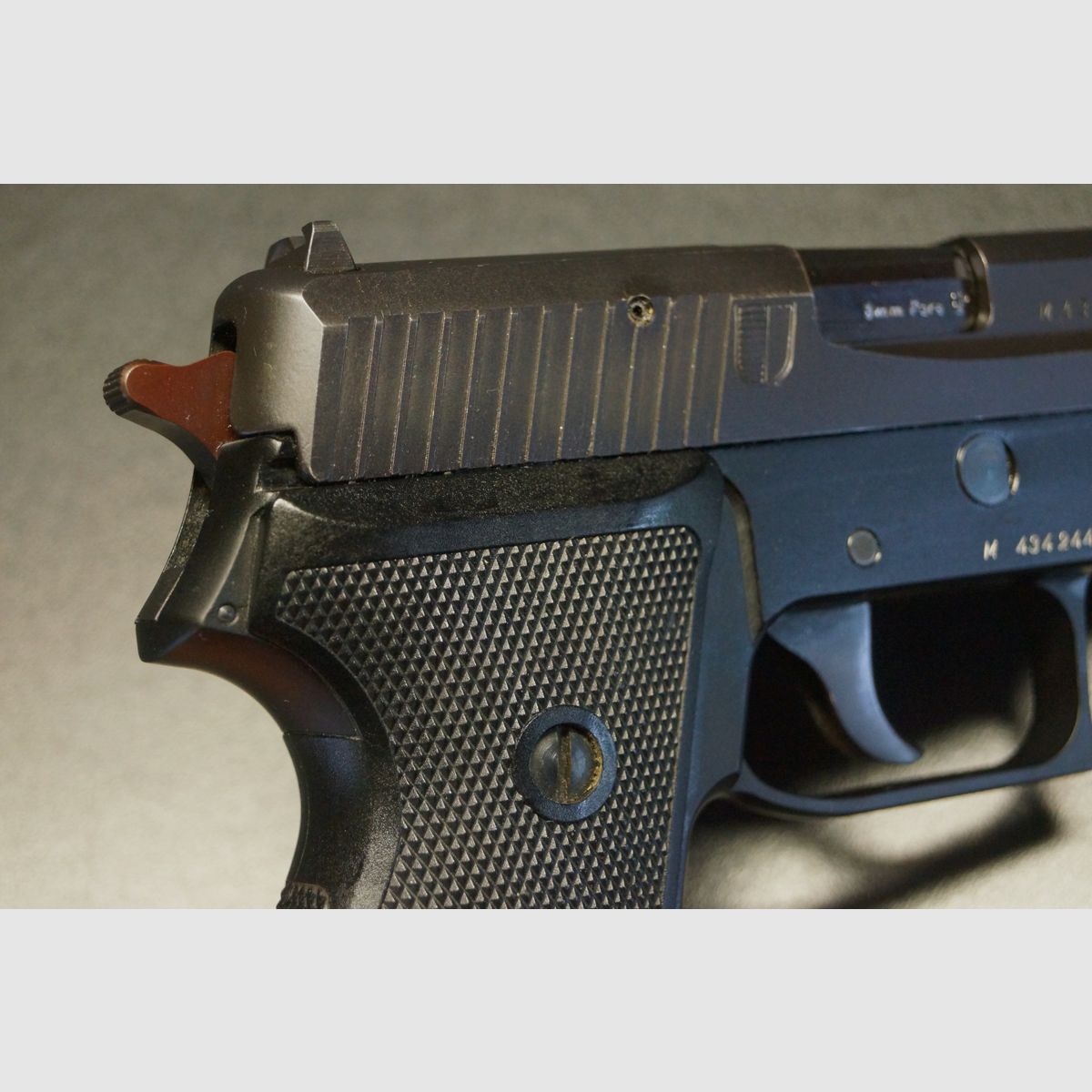 Sig Sauer P225, image 3 of 5