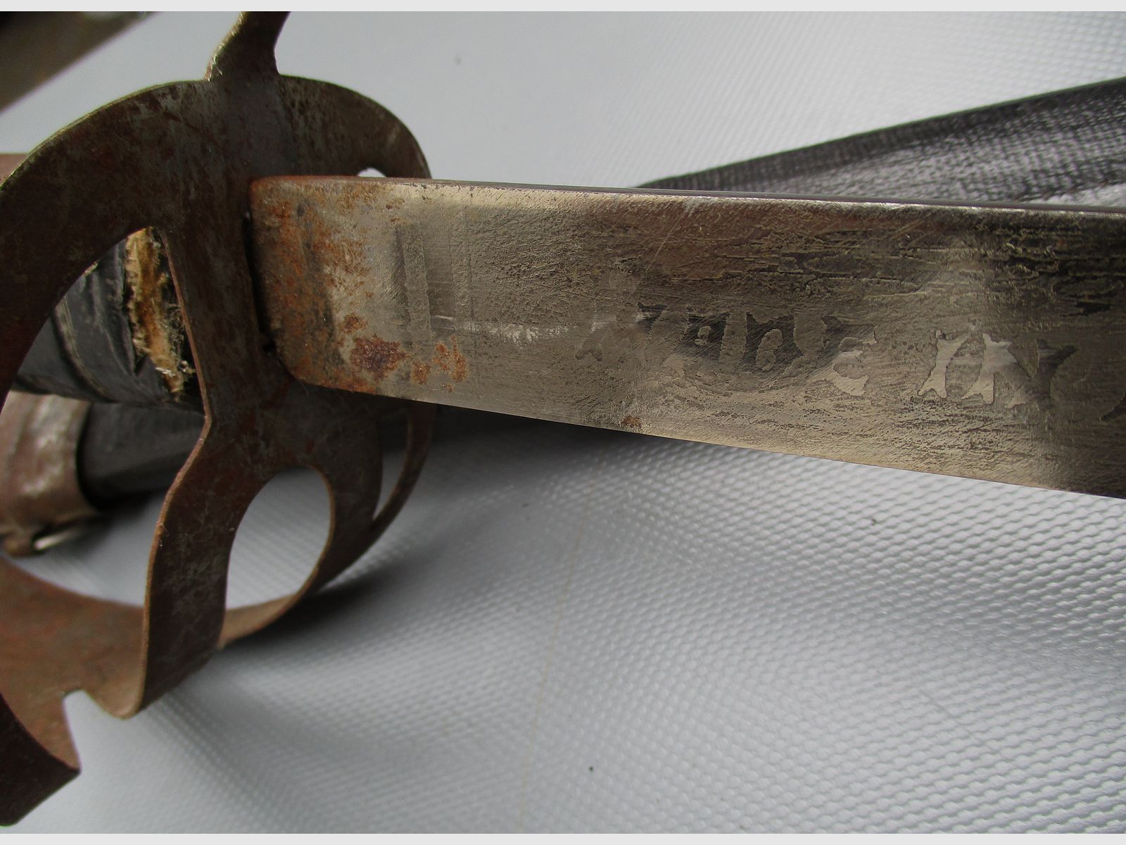 Indiase sabel / zwaard met houten schede