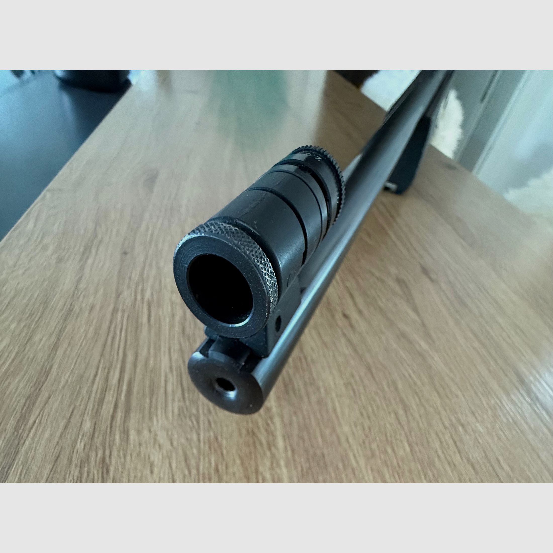 Weihrauch HW60M, Matchbüchse im Kaliber .22Lf.B. mit Zieloptik: Elite 201