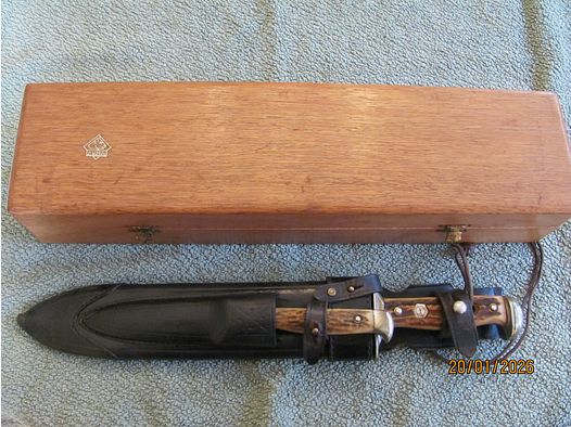 Original Puma Waidblatt 3588 in Holzbox - geführt, ohne Schäden