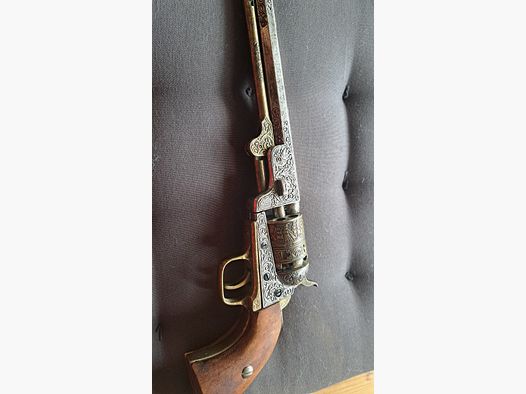 Arme décorative Colt Model Navy 1851